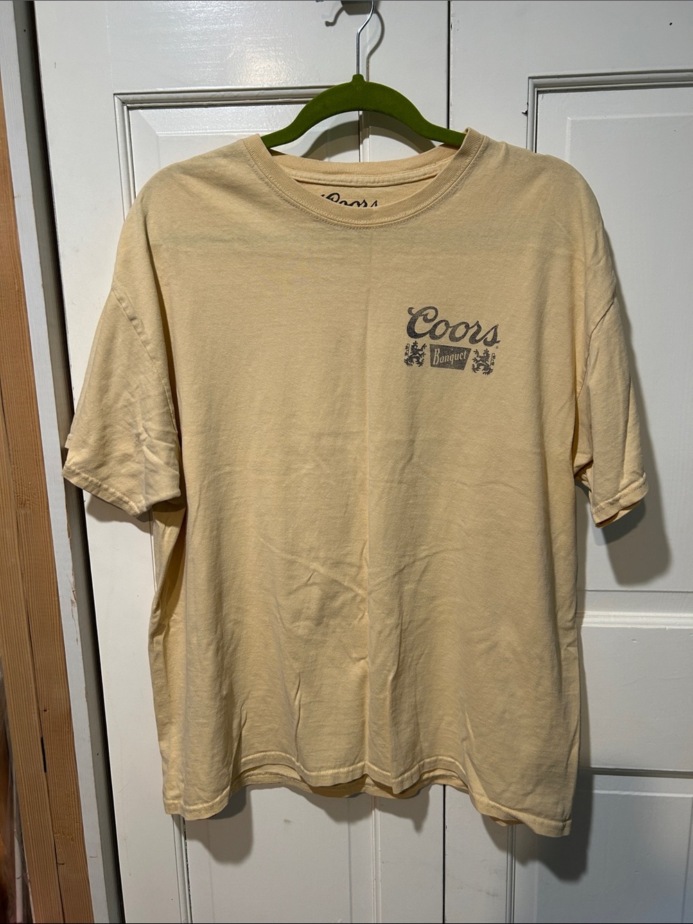 Banquet Short-Sleeve Crewneck T-Shirt - Cream comfy 100% cotton